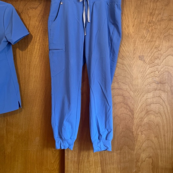 FIGS Ceil Blue Set - Picture 9 of 9